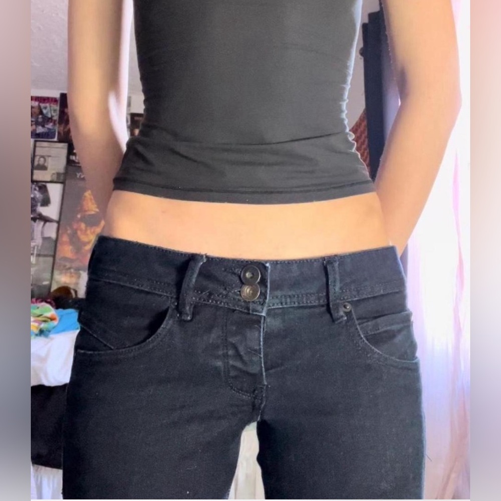 [SOLD] dont buy- Super lowrise skinny jeans with buttons